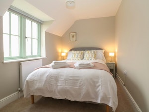 Burford Bliss image 5