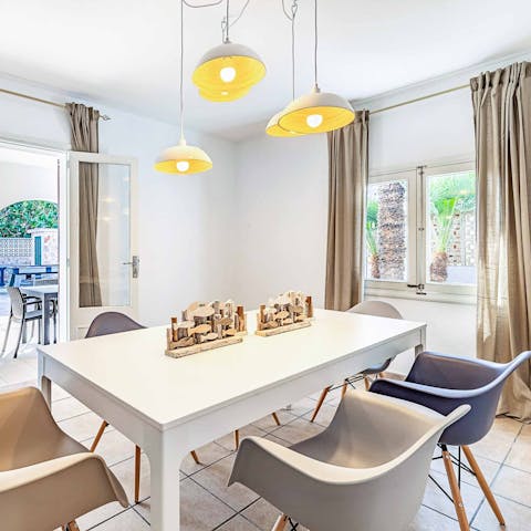 Gather around the dining set to tuck into all your favourite home-cooked meals