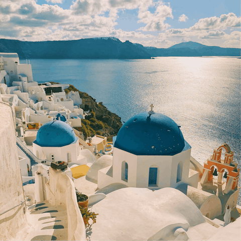 Explore the magical island of Santorini and marvel at its views from your base in the charming village of Imerovigli
