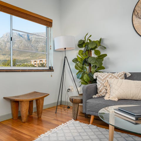 Soak up Table Mountain views from your cosy apartment