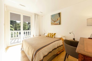 French Riviera Gem image 3
