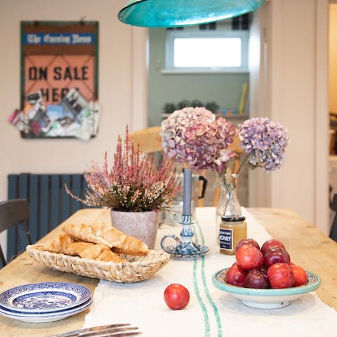 Share a delicious meal with family and friends in the cosy kitchen