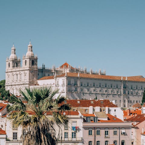 Walk to the old-timey Alfama neighbourhood in just over ten minutes