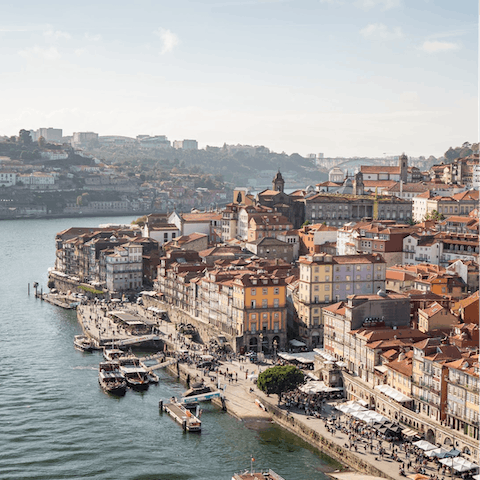 Explore Porto's beautiful waterfront from this central location
