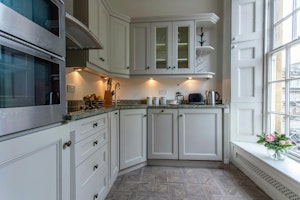 Regency Abode image 14
