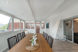 Contemporary Cromwell image 5