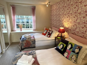 Gentle Views image 6