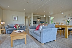 Dwell on the Deck image 14