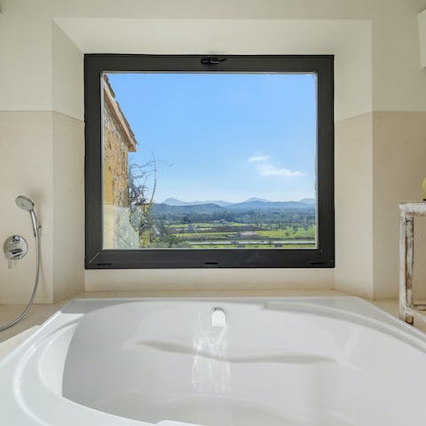 Relax after a day of exploring the Mallorcan coast in the jacuzzi bath