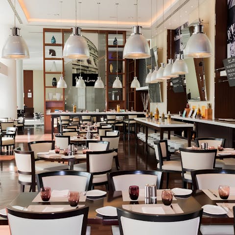 Make the most of the on-site restaurants