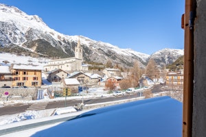 Snow Scene image 11