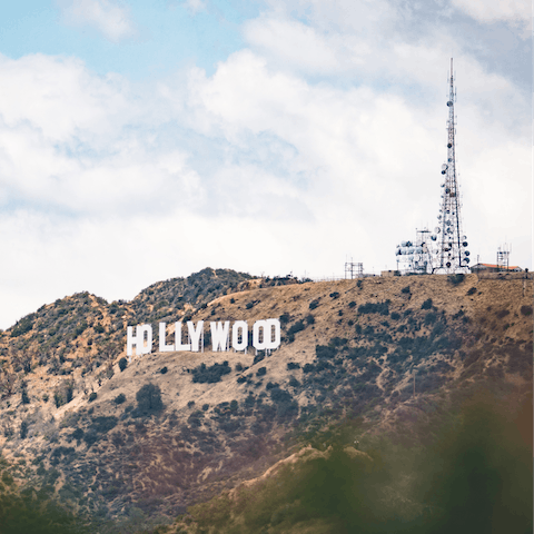 Explore LA from your home in Studio City – it's a four-and-a-half-mile drive to Hollywood's Walk of Fame 