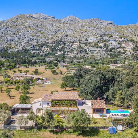 Stay in the peace and quiet of the beautiful Mallorcan countryside