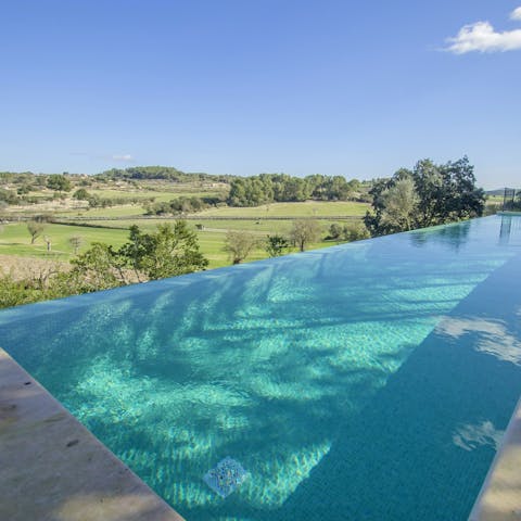 Stay active in the private pool and admire the surrounding countryside