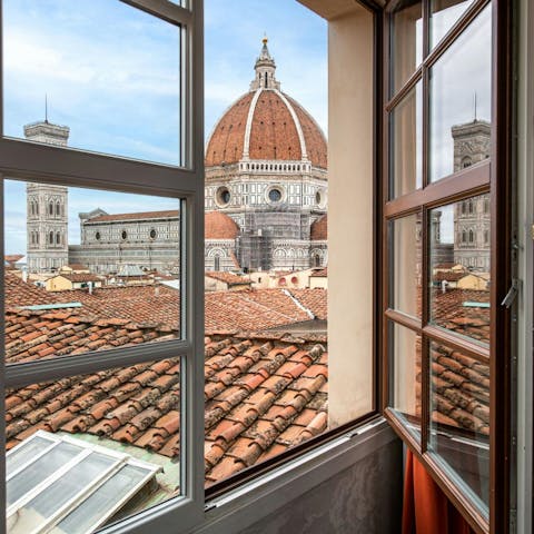 Enjoy close-up views of Florence Cathedral  