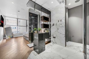 Gleaming Place image 12