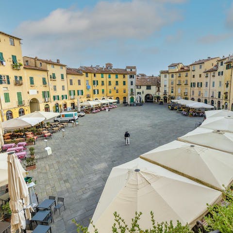Take in views of pretty Piazza dell'Anfiteatro from your windows