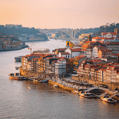 Enjoy riverside strolls by the Douro just a kilometre from your front door