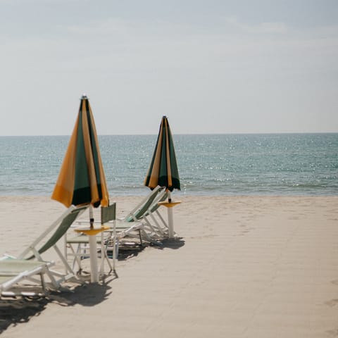 Relax on Marina di Pietrasanta's beach, just 100m away