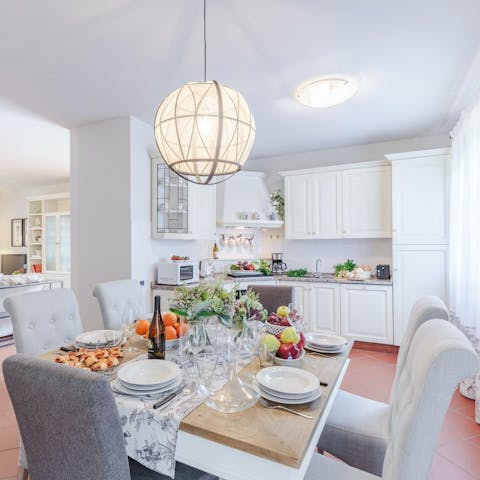 Start the morning with a home-cooked breakfast in the bright kitchen