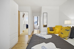 Escapade image 6
