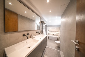 Bayswater Retreat image 14