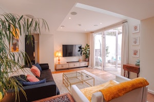 Bayswater Retreat image 12