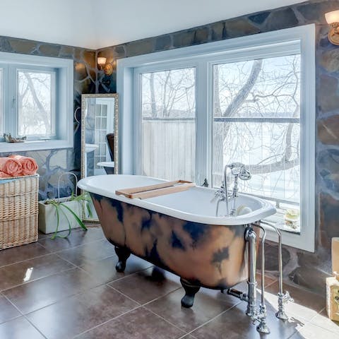 Warm up after a hike with a soak in the freestanding tub