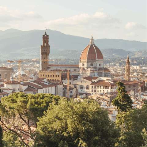Stay less than five minutes' walk from the stunning Duomo of Florence 