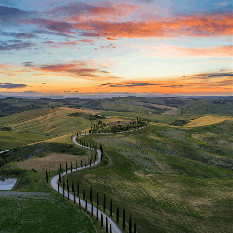 Explore scenic Tuscany and its picture-perfect villages