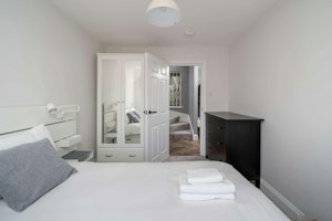 Battersea Park Terrace image 13