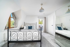 Battersea Park Terrace image 10