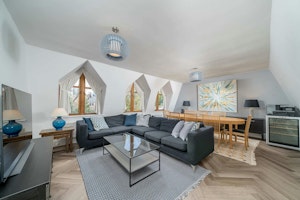 Battersea Park Terrace image 3