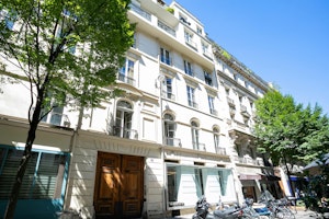 Parisian Pastime image 11