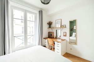 Parisian Pastime image 8