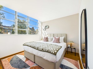 Camden Charm image 3