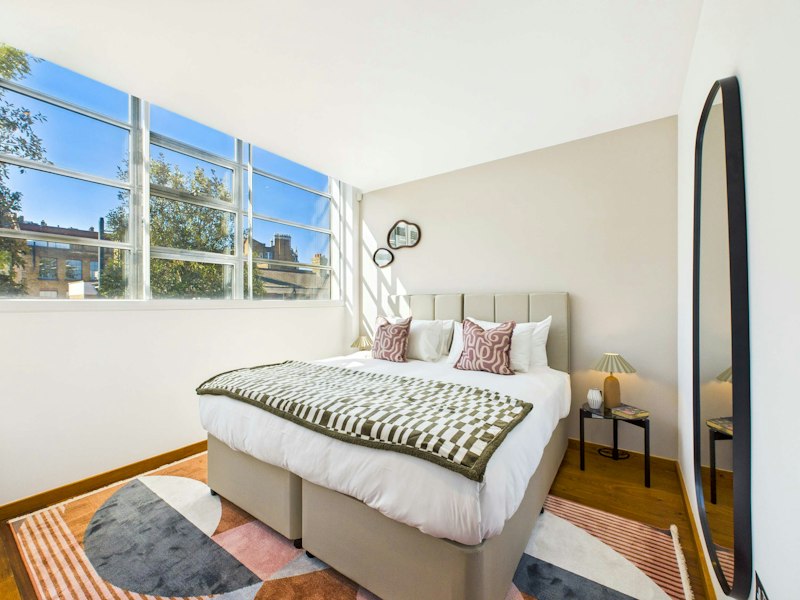 Camden Charm additional image
