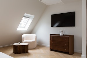 Parisian Cocoon image 6