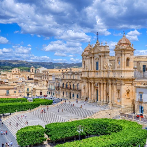 Pay a visit to the beautiful architecture of Noto's St Nicholas cathedral