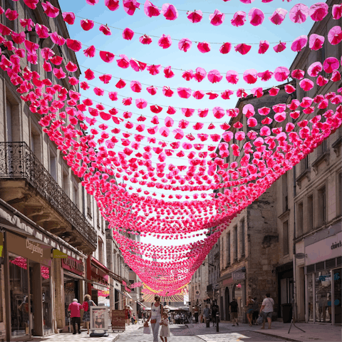 Drive to the town of Périgueux in forty-five minutes, for shopping and dining