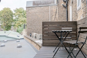 London Grace image 2
