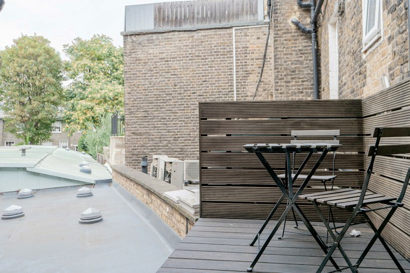 London Grace additional image