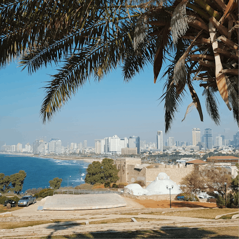 Stay in the heart of Tel Aviv, close to the beautiful beaches of the Yafo district 