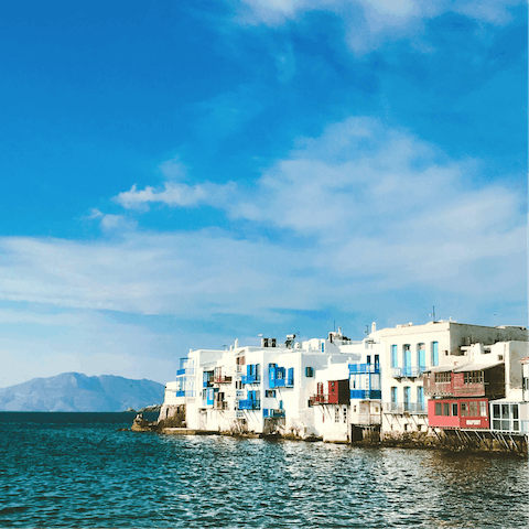 Explore the wonderful island of Mykonos