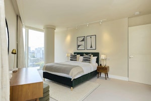 A Riverside Abode image 8