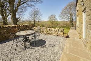 The High Stonehouse image 1