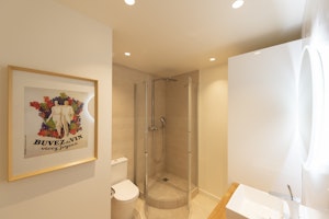 Rouge Vif image 3