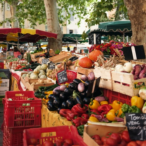 Fill the fridge with delectible freshness from the Côté legumes market