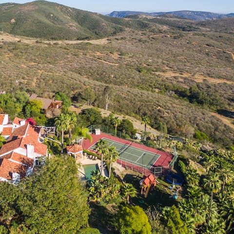 Enjoy a secluded retreat in the rocky hills of Escondido