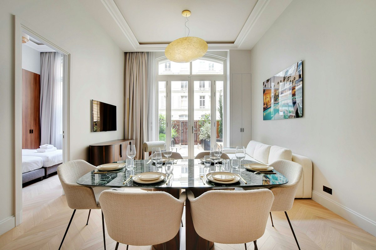 Parisian Terrace, Ile-de-France